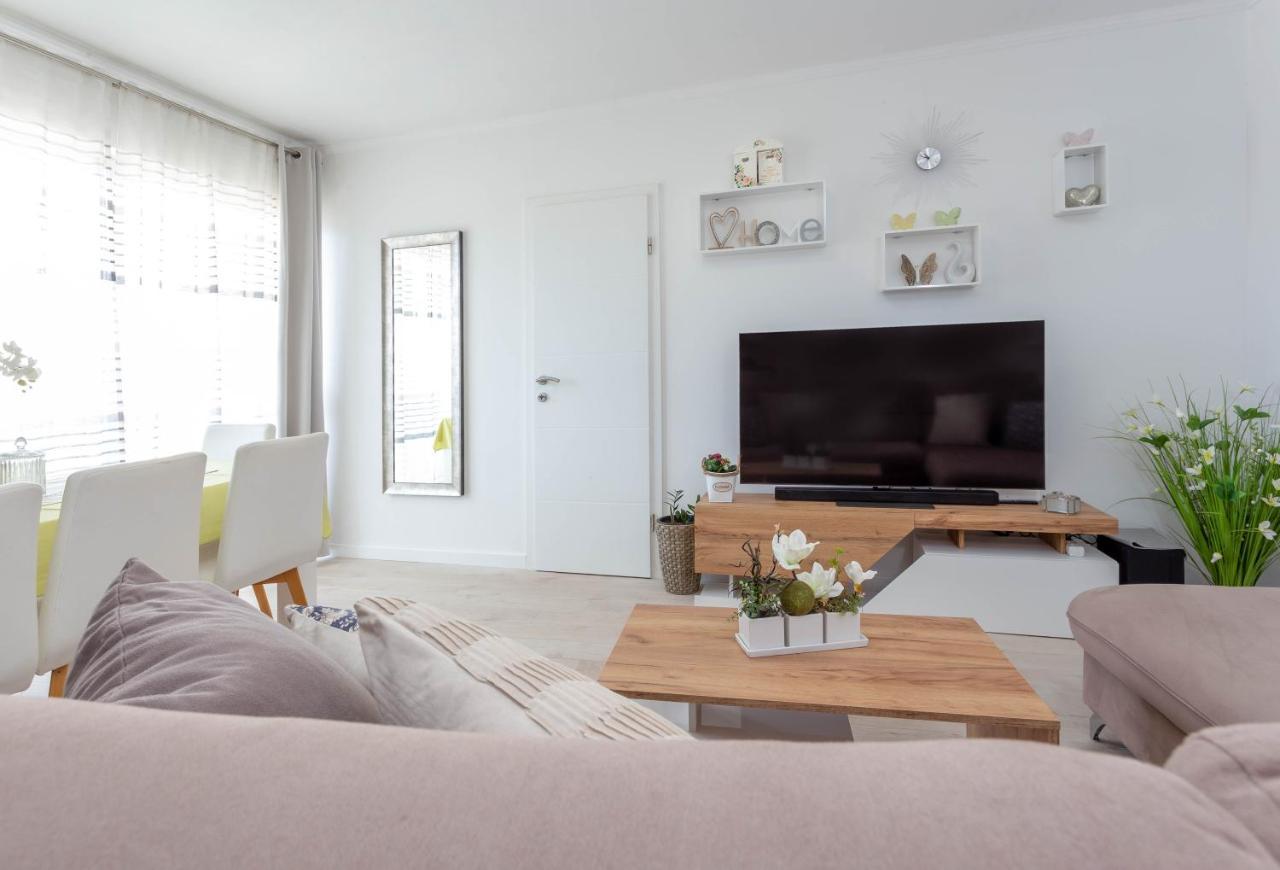 חוואר Apartments Edi - Zf Hvar מראה חיצוני תמונה