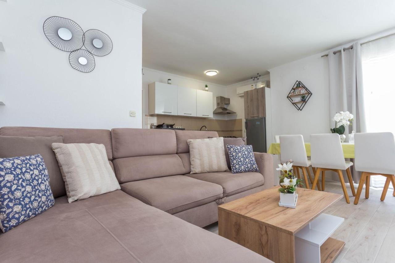 חוואר Apartments Edi - Zf Hvar מראה חיצוני תמונה