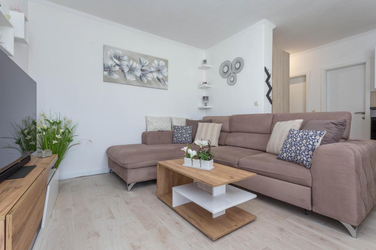 חוואר Apartments Edi - Zf Hvar מראה חיצוני תמונה