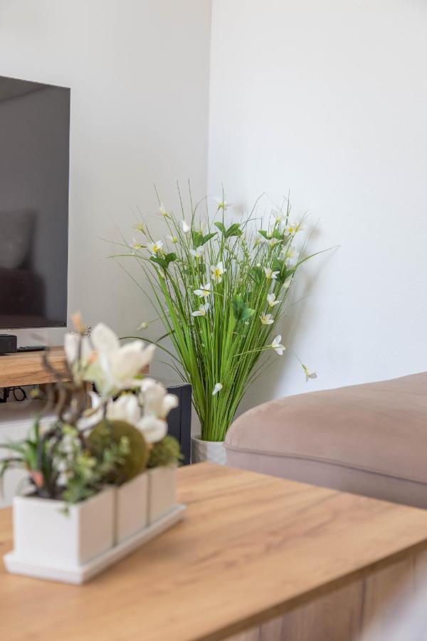 חוואר Apartments Edi - Zf Hvar מראה חיצוני תמונה