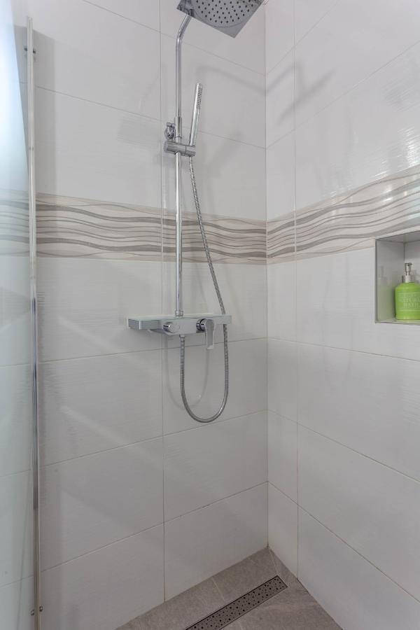 חוואר Apartments Edi - Zf Hvar מראה חיצוני תמונה