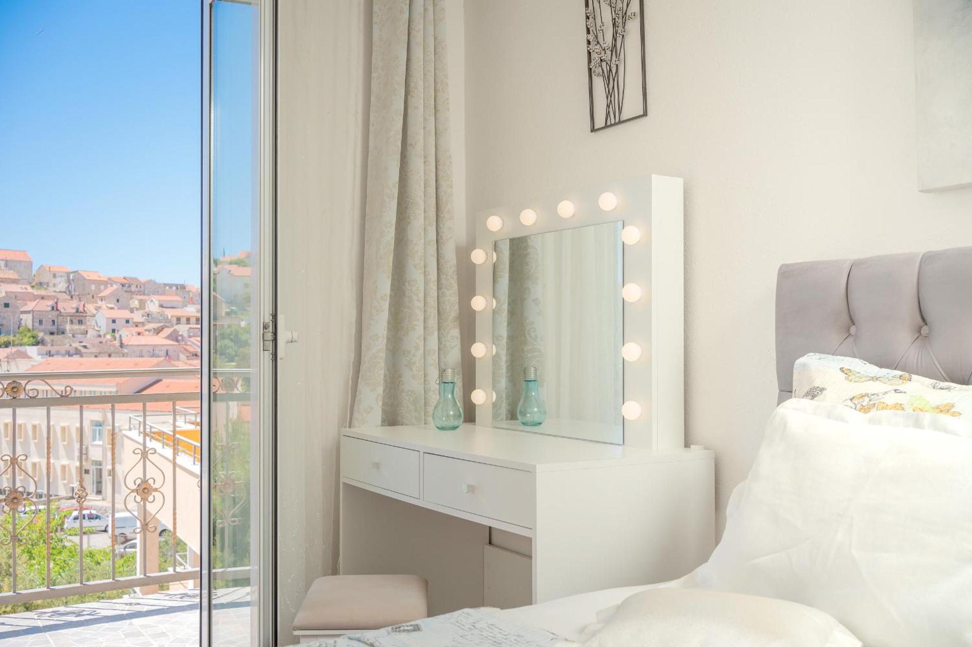 חוואר Apartments Edi - Zf Hvar מראה חיצוני תמונה